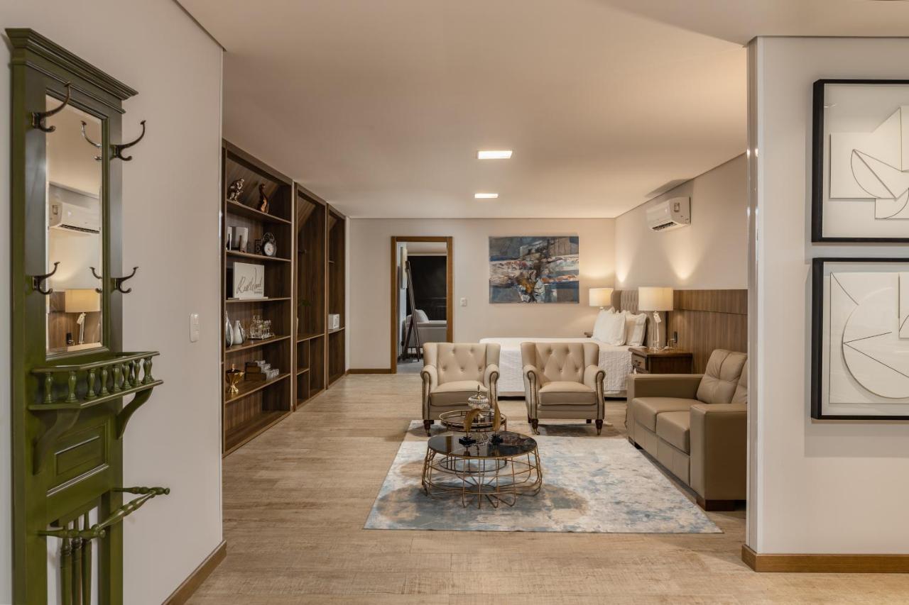 Fioreze Centro Hotel